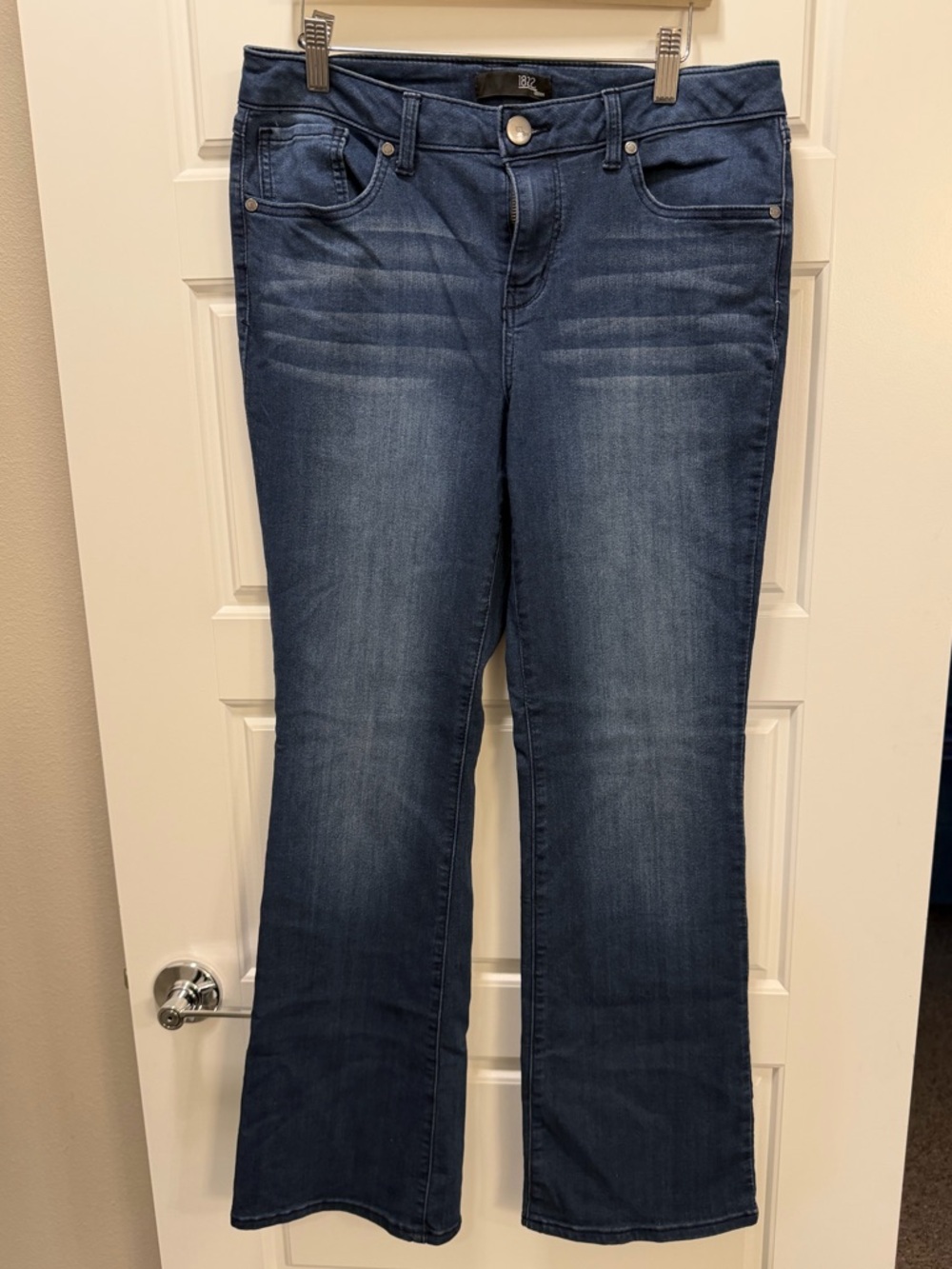 1822 Denim Women’s Size 12 Bootcut Jeans Medium Wash Stretch Mid Rise
